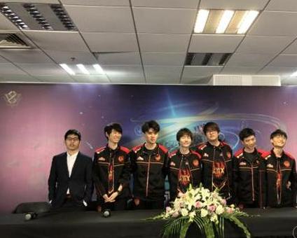 LOL：FPX赛后采访，抱着必死的心拦RNG的兵，S9小目标是四强