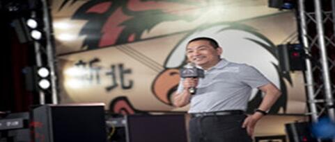 图：《英豪联盟》部队 AHQ Fighter 直落三成果夺