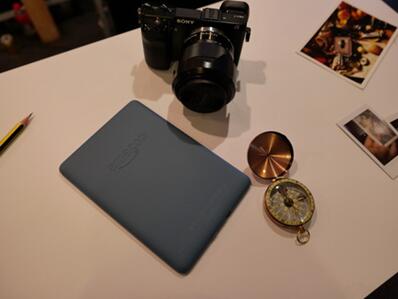 图：Kindle Paperwhite出烟紫、玉青、雾蓝