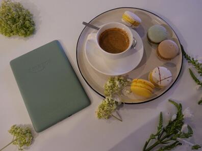 图：Kindle Paperwhite出烟紫、玉青、雾蓝