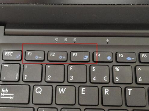 图：14英寸1080p屏Pinebook Pro上网本 售200美元