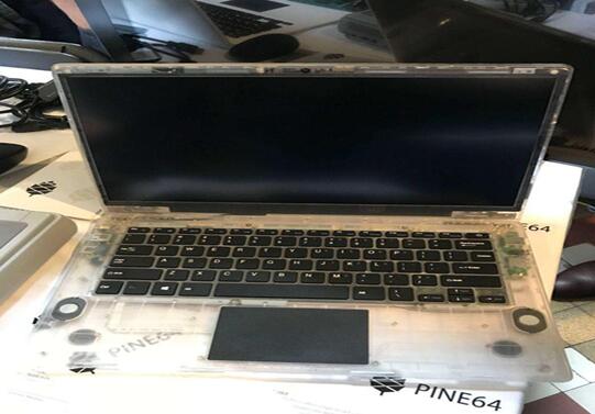 图：新品Pinebook Pro笔记本内置瑞芯微六核ARM处理器