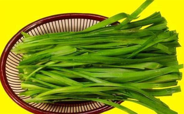 图：学校食堂为什么禁止给学生吃韭菜？