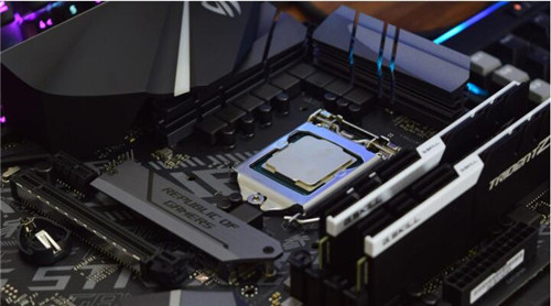 Win10更新导致CPU性能暴降，八核卡成双核！ 附解决办法教程