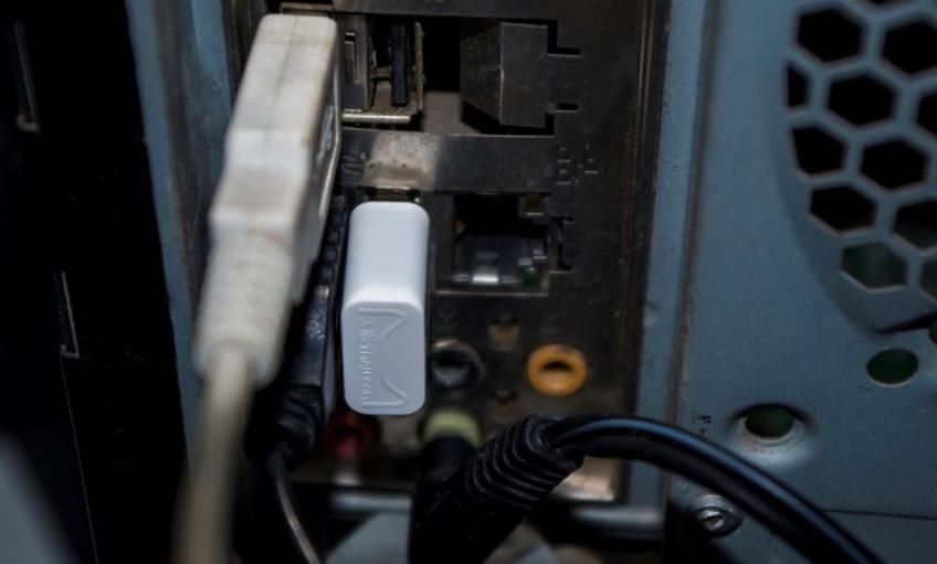 台式电脑使用天猫魔盘wifi无线上网教程